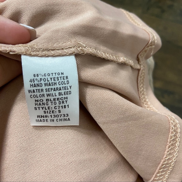 UMGEE NWT Boho Dress Tunic Tan Mandala Medallion Paisley Size Small - Picture 11 of 11